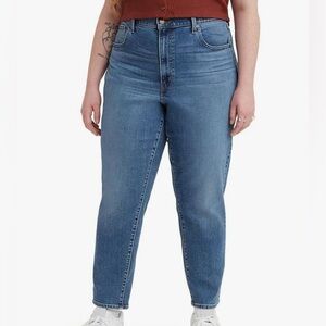 New Levi’s High Waisted Mom Jeans NWT Medium Light Wash Size 33